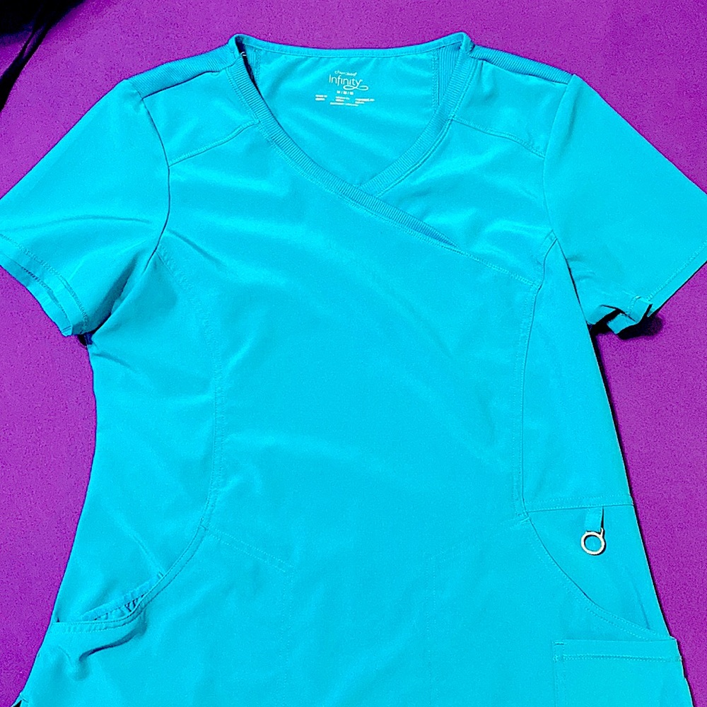 Cherokee Infinity M teal scrub set